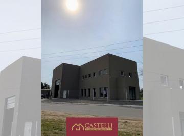 Local comercial · 490m² · 5 Dormitorios · Galpón Comercial en Venta en Luján