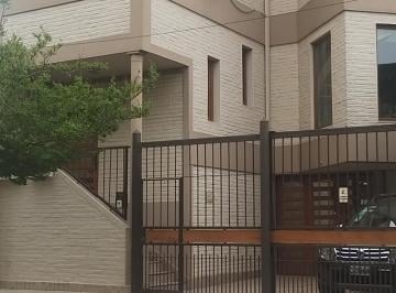 Casa de 5 ambientes, Lanús · Casa en 3 Plantas