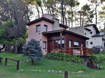GIA-GI2-3007_2 · Excelente Casa 3 Ambientes en Alquiler a 300 m del Mar!
