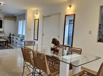 Casa · 220m² · 7 Ambientes · 5 Cocheras · Venta - Casa - 3 Dorm. - B° Las Terrazas - Valle Escondido