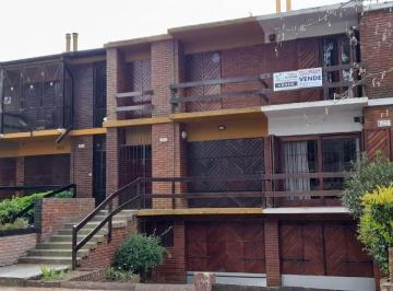 Departamento · 110m² · 4 Ambientes · 1 Cochera · Triplex Cuatro Ambientes con Garaje y Quincho