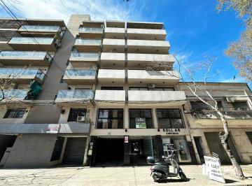 Departamento · 70m² · 2 Ambientes · Departamento en Venta 1 Dormitorio + Patio Centro Rosario