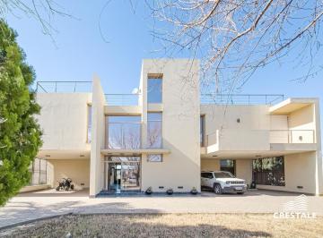 Casa · 426m² · 11 Ambientes · 5 Cocheras · Venta Casa 5 Dorm. Puerto Roldán