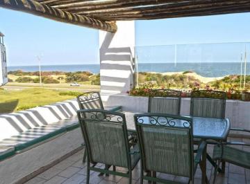 Departamento · 130m² · 4 Ambientes · 1 Cochera · 3 Dorm. | Rambla Lorenzo Batlle Pacheco