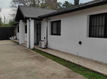 Casa · 200m² · 4 Ambientes · Casa Chalet en Venta en Pilar, G. B. a. Zona Norte, Argentina