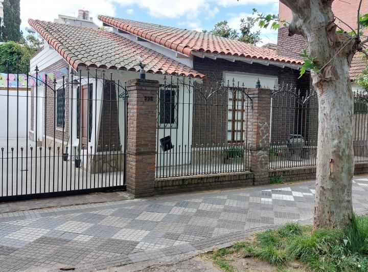 Local comercial · 180m²