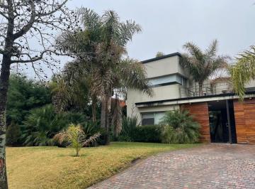 Casa · 200m² · 3 Cocheras · Septiembre Barrio Privado (Escobar)