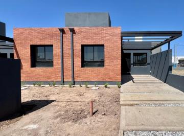 PH · 62m² · 3 Ambientes · 2 Cocheras · Venta Duplex 2 Dorm. Colinas de Manantiales