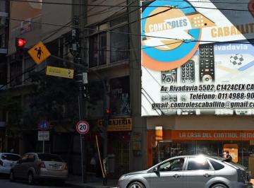 Local comercial , Caballito · Alquiler Local en Av Rivadavia 5512. Primera Junta. Caballito