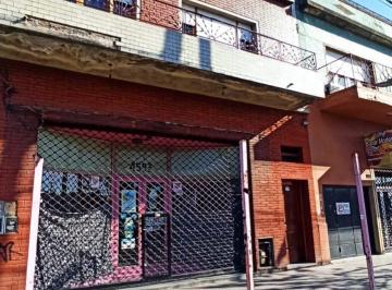 Casa de 7 ambientes, Lanús · Casa en Venta Block: Local + Galpon + Fondo + 2 Amb + 3 Amb Ctro. Chingolo. Lanús E.