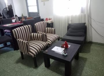 Casa de 4 ambientes, Zárate · Vendo Casa con Lote Amplio en Calle L y Planes, Zárate