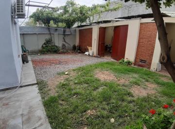 Casa · 155m² · 2 Dormitorios · 1 Cochera · Casa en Alquiler en Godoy Cruz
