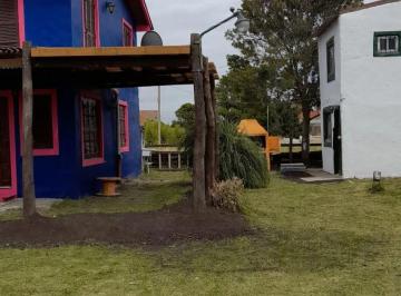Quinta vacacional · 111m² · 3 Ambientes · Venta Dos Cabanas en Amplio Terreno en Santa Clara del Mar