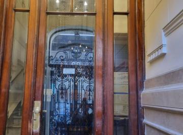 Departamento de 4 ambientes, San Nicolás · Perón 1593 Piso 3ro a La Calle 80 m² (76 Cubiertos) 2 Baños