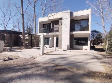 Casa de 3 ambientes, Maipú · Venta Dúplex de Categoría en Club de Campo - Maipú