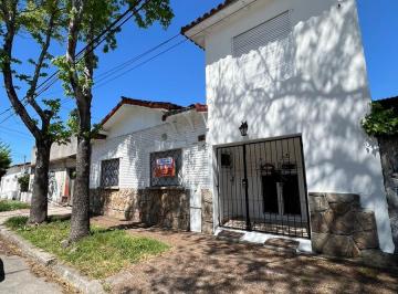 Casa · 115m² · 4 Ambientes · 1 Cochera · Casa en San Carlos