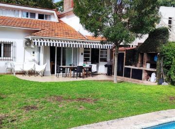 Casa · 223m² · 5 Ambientes · 1 Cochera · Espectacular Casa en Acassuso Libertador Al Rio
