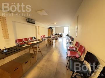Oficina comercial · 86m² · 1 Ambiente · Amplia y Luminosa Oficina en Edificio Nuevo