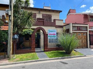 Casa · 180m² · 3 Ambientes · 3 Cocheras · Venta Duplex Barrio Cotevi Ciudad Evita Circ. 3° - Tomo Prop. Menor Valor