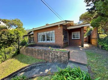 Casa de 3 ambientes, Villa Gesell · Casa de 3 Ambientes en Zona Centro en Venta - Villa Gesell