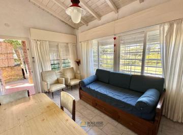Casa de 3 ambientes, Villa Gesell · Casa de 3 Ambientes en Zona Centro en Venta - Villa Gesell