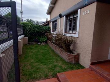 Casa · 110ha · 3 Ambientes · 2 Cocheras · Casa - Castelar Sur