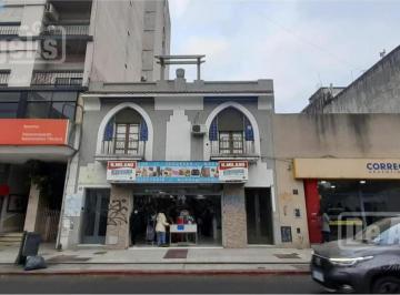 Oficina comercial · 76m² · 3 Ambientes · Primer Piso - Frente a La Plaza - Moron Sur