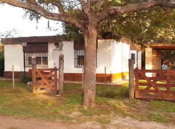 vista de frente · Casa en Villa Adelina, Estilo Campo, Luminosa Ambientes Amplios en Sta. Rosa de Calamuchita