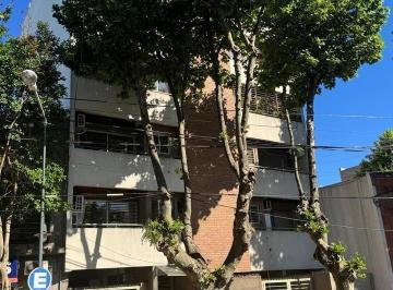 Departamento · 54m² · 3 Ambientes · 1 Cochera · Impecable 3 Ambientes en Victoria Centro