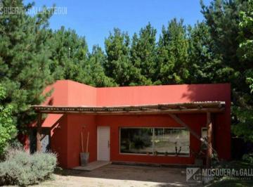 Casa · 170m² · 5 Ambientes · 2 Cocheras · Casa en Residencial I