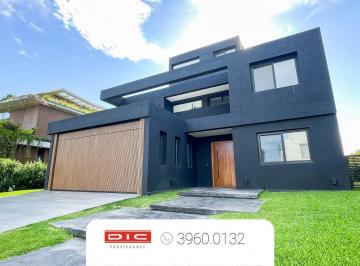 Casa · 409m² · 8 Ambientes · 2 Cocheras · Casa 5 Dorm. Venta - Virazon