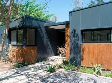 Casa · 110m² · 4 Ambientes · 2 Cocheras · Casa - Venta - Maschwitz - 3 Domitorios
