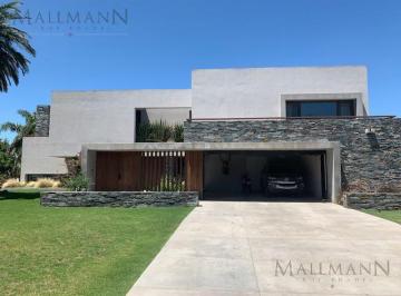 Casa · 1700m² · 6 Ambientes · Venta Casa 4 Dorm. en Pilará La Berlina