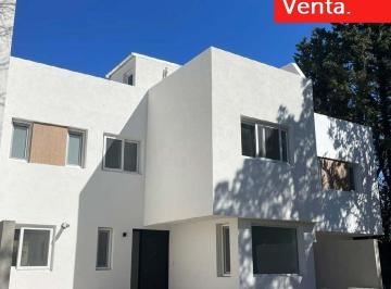 Casa · 150m² · 4 Ambientes · 2 Cocheras · Dúplex 4 Ambientes con Patio y Cochera – Oportunidad en San Isidro.