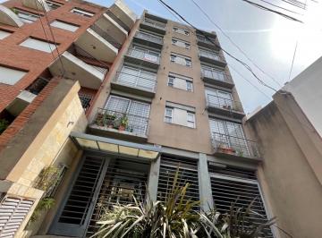 Departamento de 2 ambientes, La Matanza · Depto 2 Ambientes Centrico // Saavedra 243