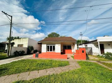 Casa · 130m² · 8 Ambientes · 1 Cochera · Casa en Venta en General Madariaga