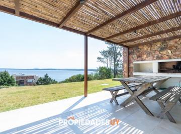 Foto1 · Apartamento de un Dormitorio con Parrillero y Jardin en Venta y Alquiler, Punta Ballena