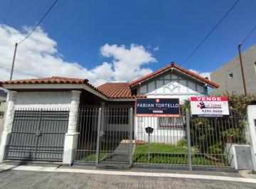 Casa de 3 ambientes, Lomas de Zamora · Chalet en Venta en Lomas de Zamora