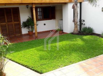 Casa · 240m² · 7 Ambientes · 1 Cochera · Casa Chalet en Venta en Boulogne Sur Mer, San Isidro, G. B. a. Zona Norte