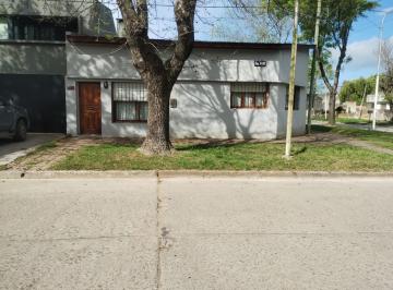 Casa · 100m² · 5 Ambientes · 1 Cochera · Oportunidad Casa + Local en Venta