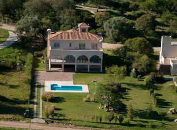 Casa de 12 ambientes, Alta Gracia · Casa en Potrerillo de Larreta