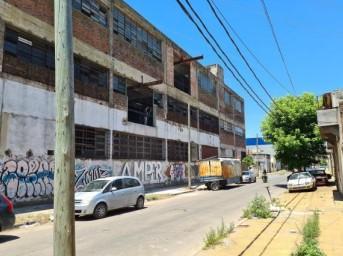 Bodega-Galpón , La Matanza · Galpón de 4500 m² 2 Frentes Techo Losa 3 Plantas