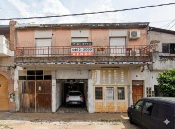 Casa · 380m² · 4 Ambientes · 1 Cochera · Local Locales Comerciales Venta en Bloque en Tapiales
