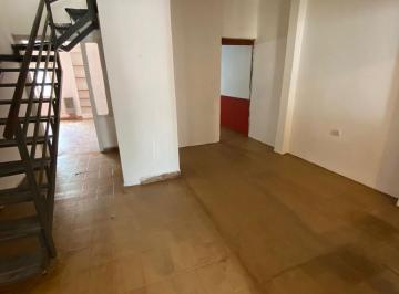 Casa · 153m² · 5 Ambientes · 1 Cochera · Casa en Venta, 3 Dor - C/patio - Villa Revol