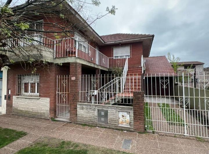 PH · 127m² · 5 Ambientes · 1 Cochera