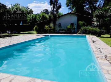 Casa · 200m² · 2 Dormitorios · Casa Quinta en Venta: Gral Rodriguez