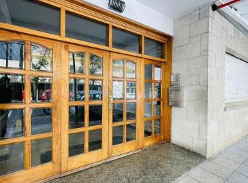 Departamento · 85m² · 3 Ambientes · Tres Ambientes Al Cfte Abierto