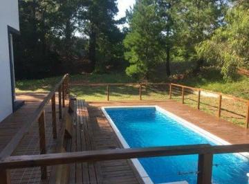 Casa · 180ha · 4 Ambientes · 1 Cochera · Casa Costa Esmeralda - Pinamar