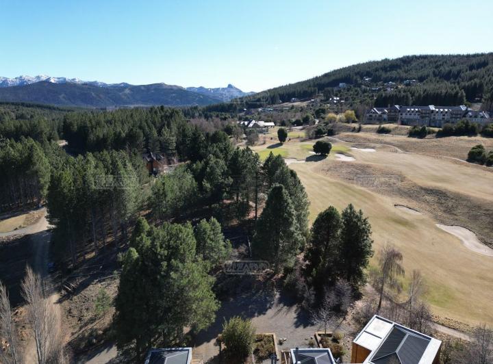 Terreno · 1552m²