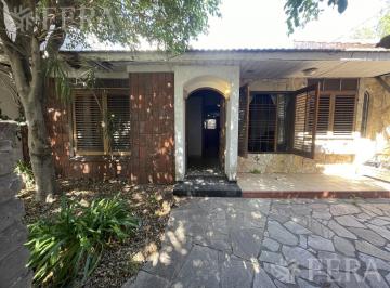 Casa de 4 ambientes, Quilmes · Venta Casa de 4 Ambientes con Cochera en Bernal Oeste